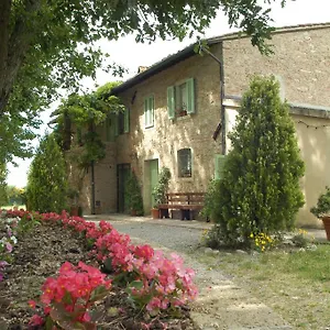  Alloggio per agriturismo Tenuta Il Pino Italia
